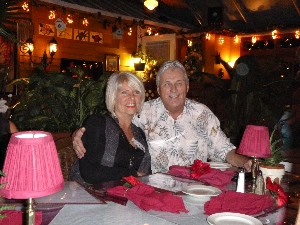 NYE/Couples1-med.JPG